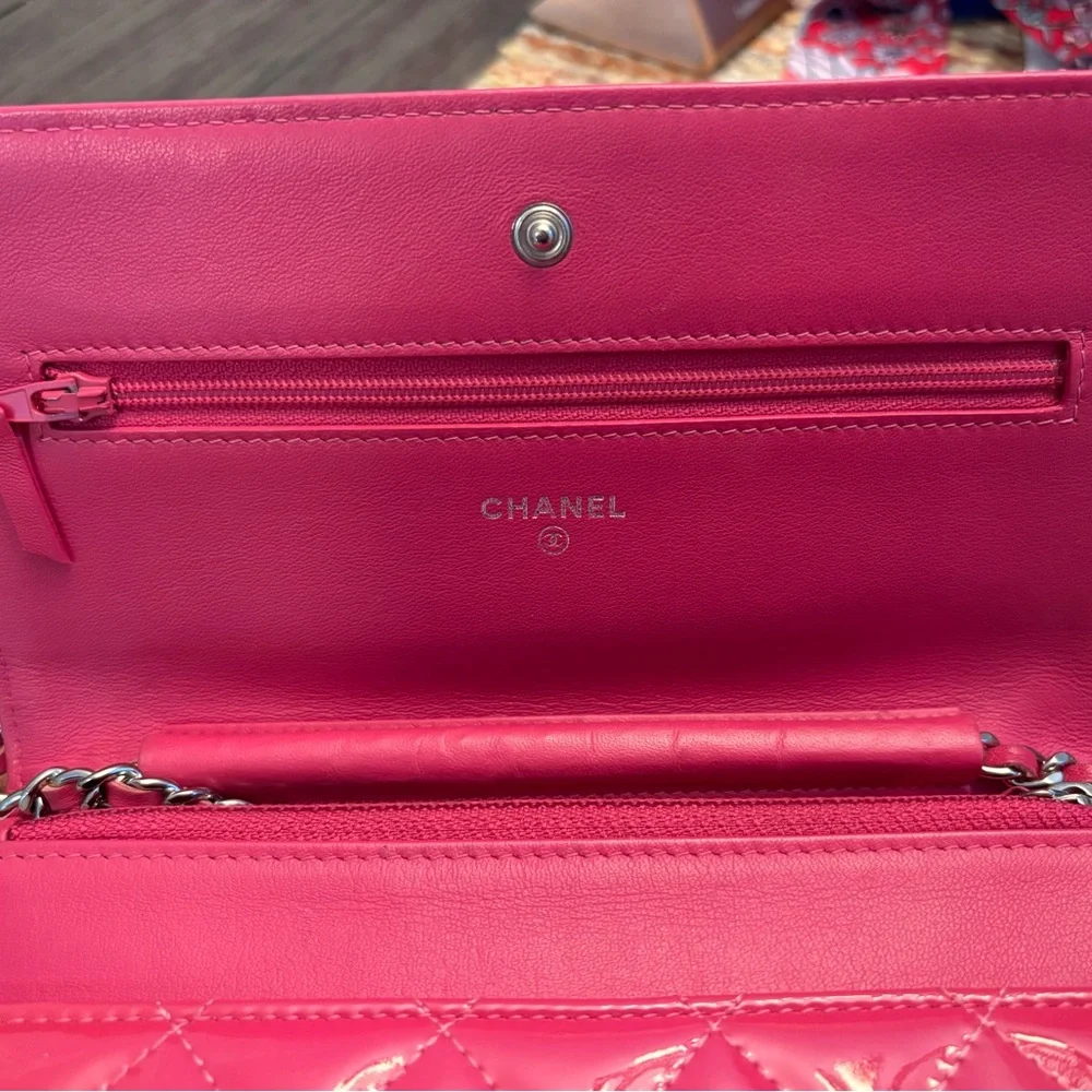 CHANEL Patent Calfskin Quilted Wallet On Chain WOC Strawberry Pink 🍓 - Picture 9 of 16